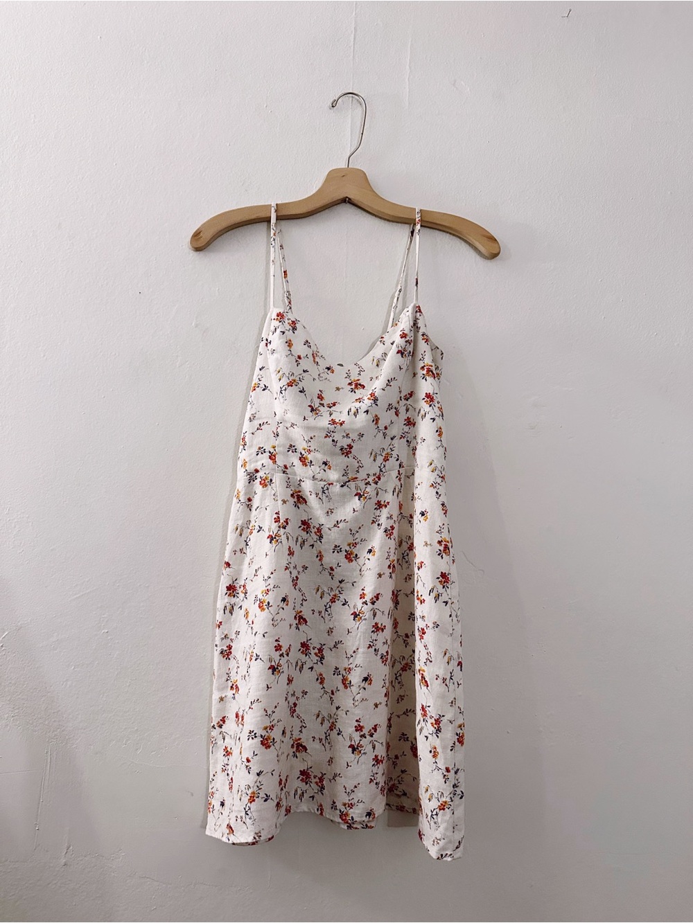 Reformation White Floral Mini Dress with Red and Blue Accents - Picture 2 of 7